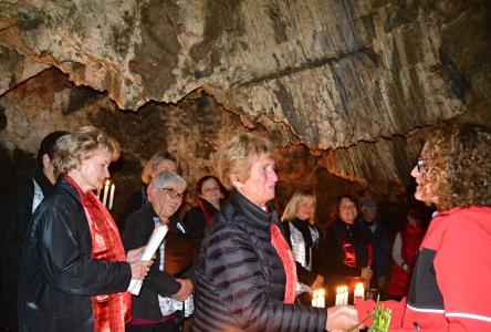 Koncert pěveckého sboru Radost v Jeskyni na Špičáku, 7. 10. 2023