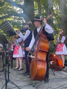 Sousedská slavnost u Jeskyně Na Špičáku, 21. 6. 2025